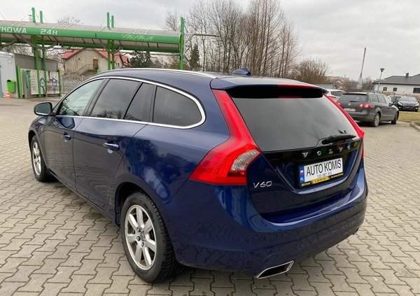 Volvo V60 cena 48900 przebieg: 223000, rok produkcji 2015 z Kutno małe 211